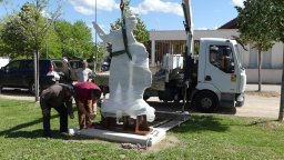 Installation statue (4/6)